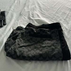 Coach men’s Shorts in Signature